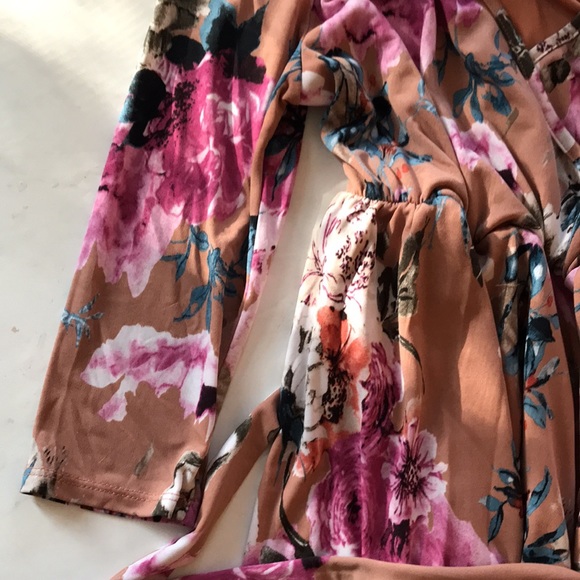 Pink Blush floral maternity dress - Picture 3 of 3